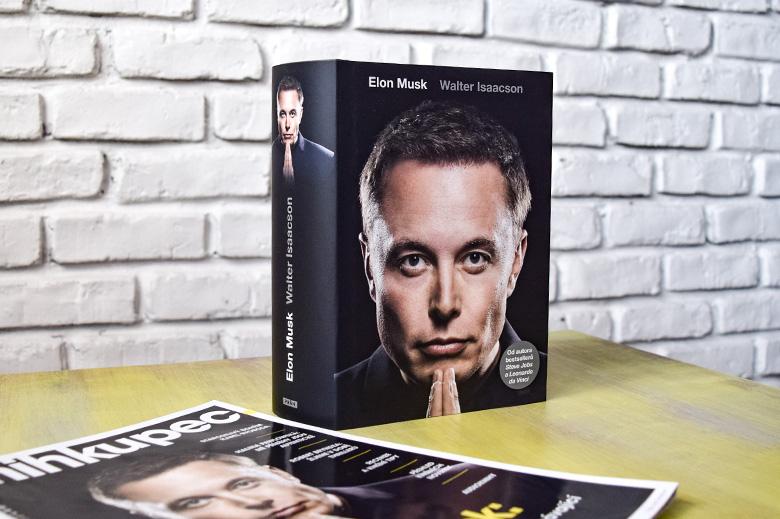 Vizionář Elon Musk, sexy Pamela Anderson, princ Harry a hudební skladatel Karel Svoboda – slavné osobnosti, jak je neznáte. Čtyři životopisné knihy, které vyšly v roce 2023