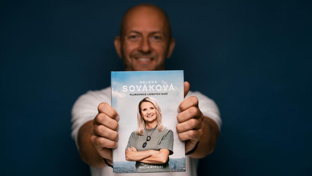 Plukovnice lidských duší: vojenská psycholožka, která zvládá válku, smrt i humor