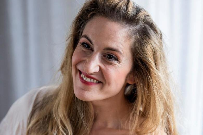 Týna Průchová: „S každou knížkou odlétám z reality do jiných krajů. A s divadlem je to stejné.“ Herečka známá z pohádky Slíbená princezna je vášnivá čtenářka